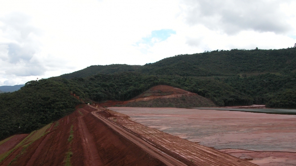 Minas Gerais suspende licenciamento de barragens no estado