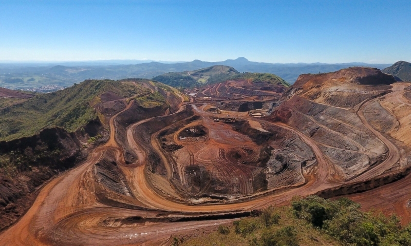 TRF-6 suspende licenças de complexo minerário na Serra do Curral